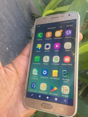 Samsung J7