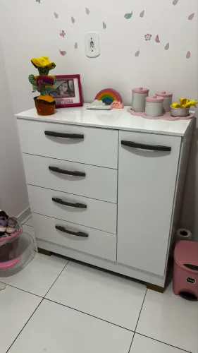 Quarto Completo de Bebê Branco - Berço + Guarda-Roupa + Cômoda