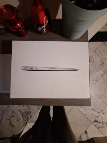 Macbook Air 13" 2012 128Gb,4GB 