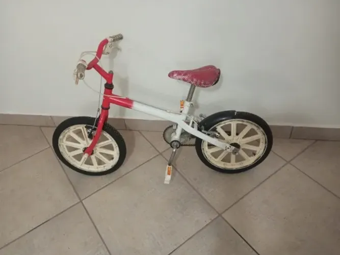 Bicicleta infantil - DESAPEGO