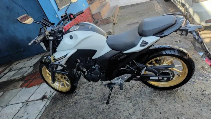 Fazer 250 2025