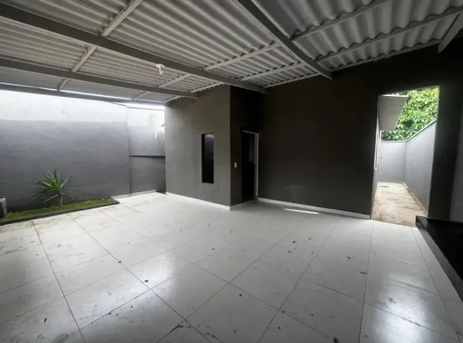 Vendo Agio de casa reformada 2 quartos - Setor Maysa - urgente
