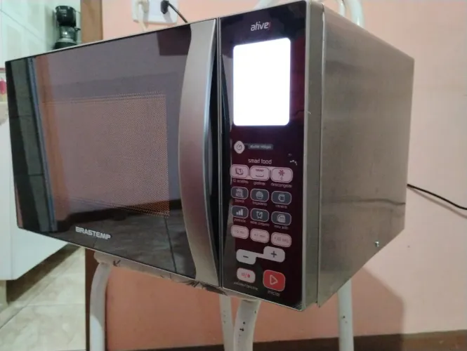Microondas inox espelhado 31 litros 