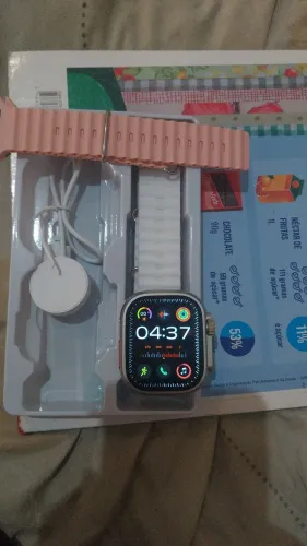 Vendo fones e um relógio barato dou desconto sim for buscar e sim pagar frete 