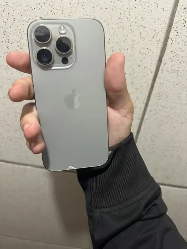 IPHONE 16 PRO SEMI NOVO