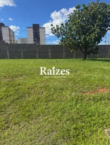 Lote em Condomínio Residencial em Uberlândia com 492 m² no Bairro Laranjeiras Sul