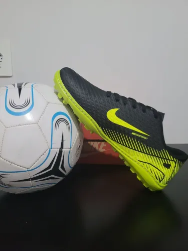 Chuteira Society linha Premium 