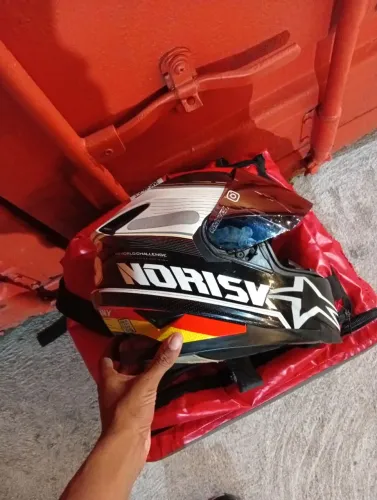 Norisk Alemanha tamanho 58 pra trocar e m um Ls2 stwar vermelho que seja 58