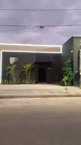 SALAS COMERCIAS NO SANTA ROSA, ATRÁS DO ESTAÇÃO, TEM VÁRIOS TAMANHO, PODENDO ALUGAR O PRÉD