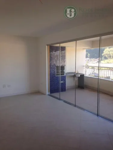 Apartamento com Varanda Gourmet  115m² em Poços de Caldas no Jd. Elvira Dias