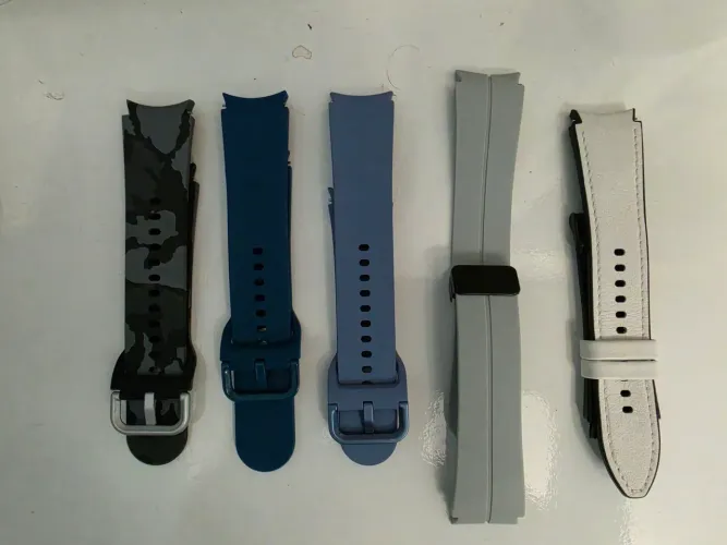 5 pulseiras para Samsung Galaxy Watch 4, 5, 6 e 7<br>R$200,00