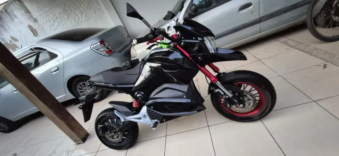 2024 Yiwu Moto 3.000 elétrica
