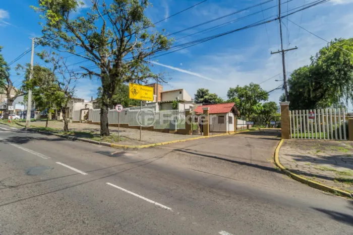 Casa em Condomínio à venda Rua Doutor Campos Velho, Cristal - Porto Alegre