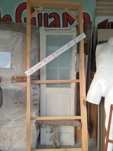 Caixonete de porta temos de 60,70 e 80 por 120 reais outros modelos é sobre encomenda.