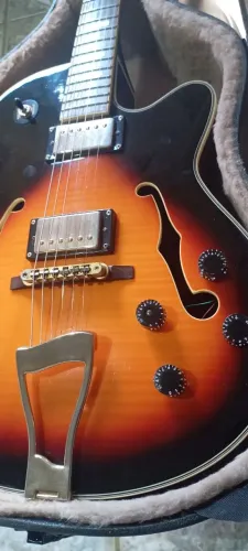 Guitarra Stagg A300