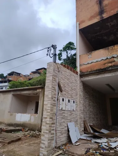 Poste de energia 