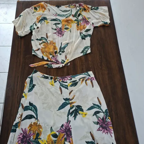 Conjunto Zinzane Afrodite Pantacourt off White estilo farm