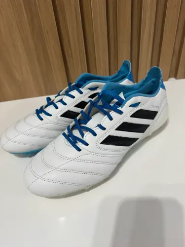 Chuteira Adidas Copa