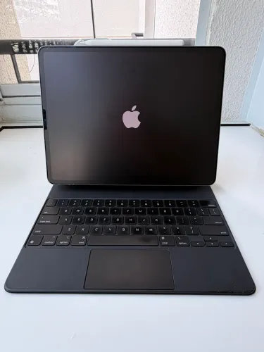 iPad Pro M2 12,9 pol + Teclado oficial Apple + Apple Pencil (kit completo)