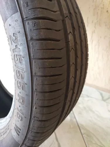 Par de pneus 215 55 r16 Continental