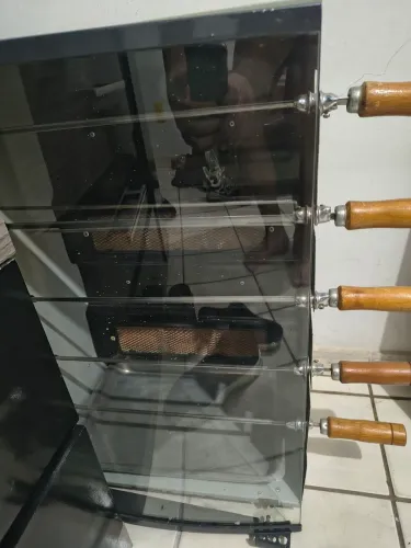 Vende churrasqueira a gás