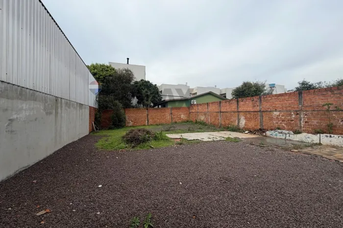TERRENO COM EXCELENTE POTENCIAL CONSTRUTIVO NO PARQUE SÃO PAULO - R$ 810.000,00
