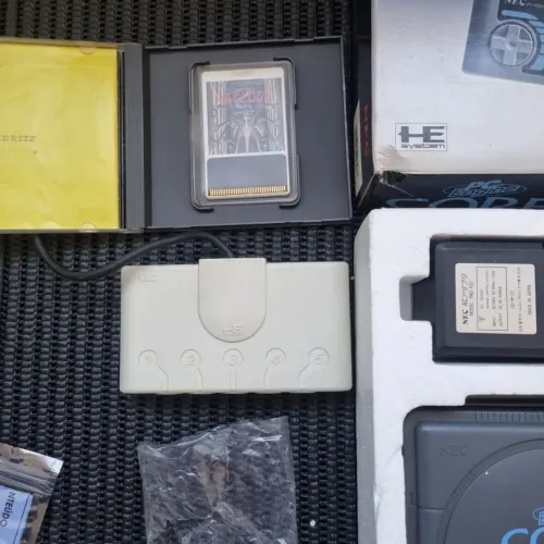 PC engine core grafx com everdrive e multitap de 5 player + jogo de brinde