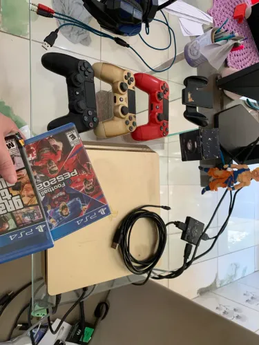 PS4 GOLD 1TB