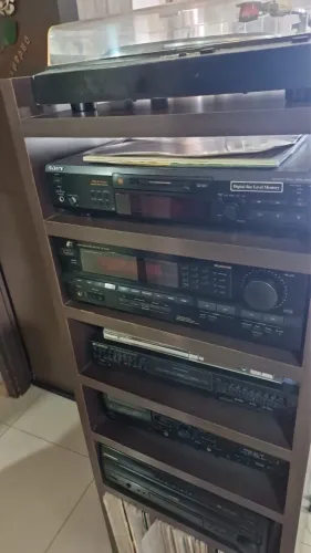 Estante de som com tape deck