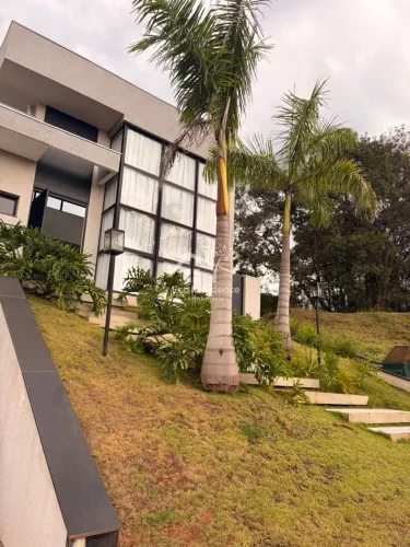 Casa Alto Padrão com 3 Suítes à venda, 211 m² por R$ 1.780.000 - Ninho Verde II - Pardinho