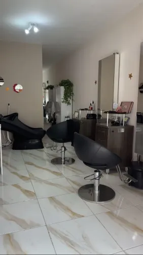 Vende se salão de beleza