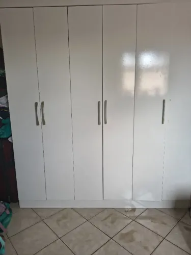 Guarda roupa usado