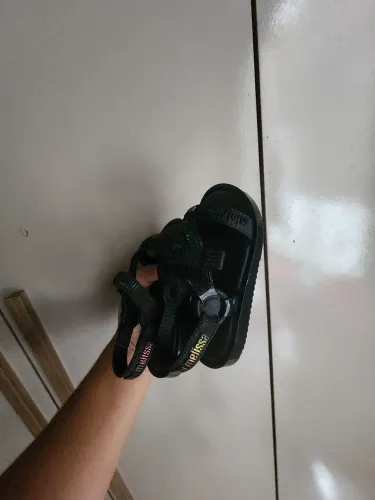Vendo duas melissa tamanho 20/21
