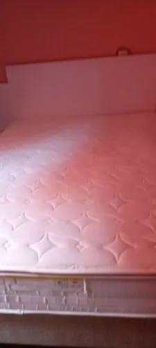 Colchão casal novo de quarto visita