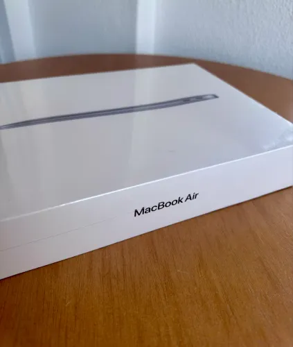 MacBook Air M1 8GB / 256GB | Lacrado /Novo