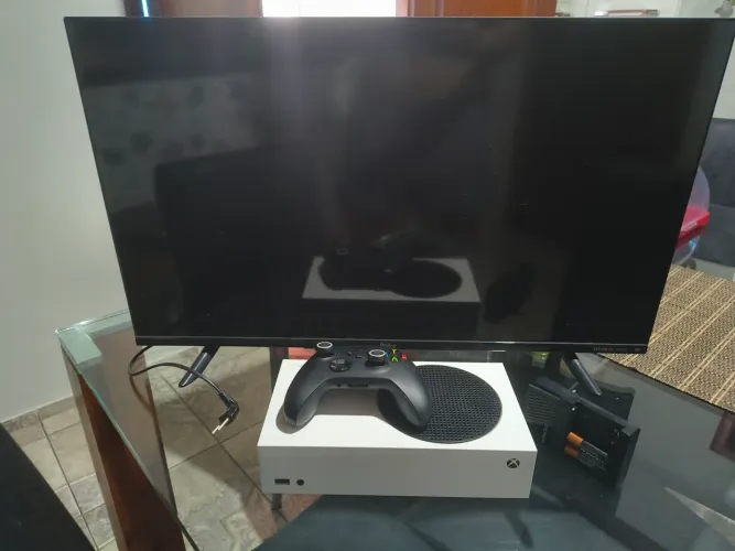 XBOX SERIES S+ Carregador Duracell+ Televisão 32 polegadas
