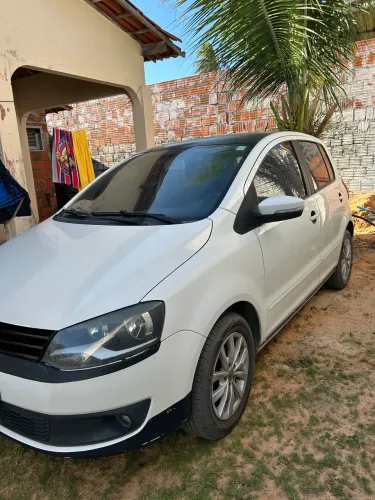 Volkswagen Fox 1.0 MI Total Flex 8V 5P 2014