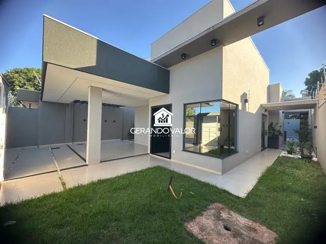 Casa Terreno Único c/ Suíte - Piscina - Área Gourmet