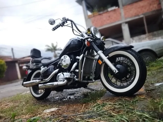 Moto Kawasaki vn 800 aceito trocar