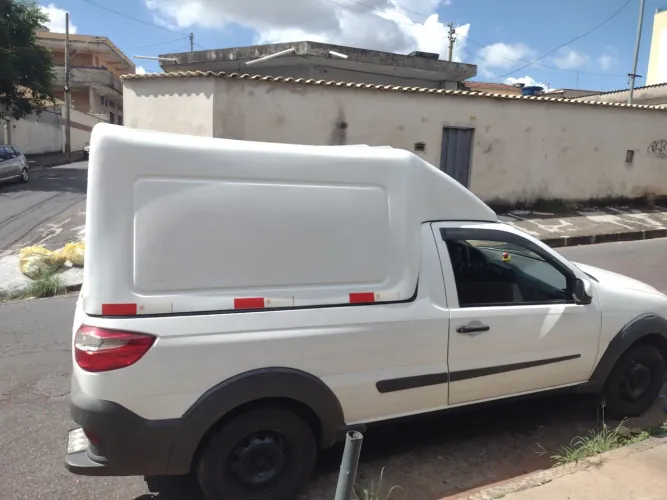 Capota de fibra para Strada cs