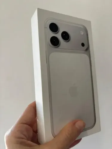 * iPhone 17 Pro Max 512GB / Branco / Lacrado - Loja Física em BH *