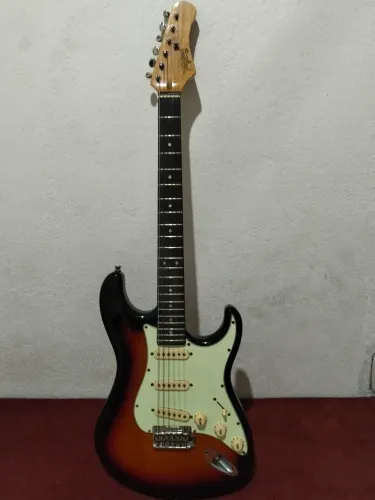 Guitarra Tagima T-635 Stratocaster - Conservada