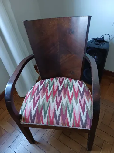 Cadeira antiguidade 
