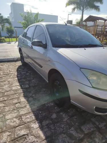 Ford Focus Sedan 1.6/1.6 Flex 8v/16v 4P Mec. 2004