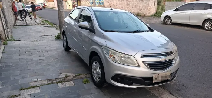 Chevrolet Onix Hatch LT 1.0 8V Flex Power Mec. 4P 2013