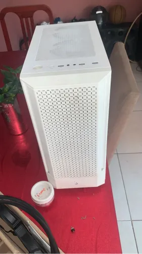 Gabinete risemode branco + 3 fans brancas rgb
