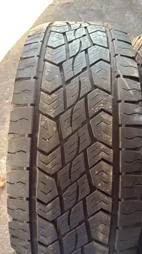 Pneu 275/65/18 Continental 95 % vida útil