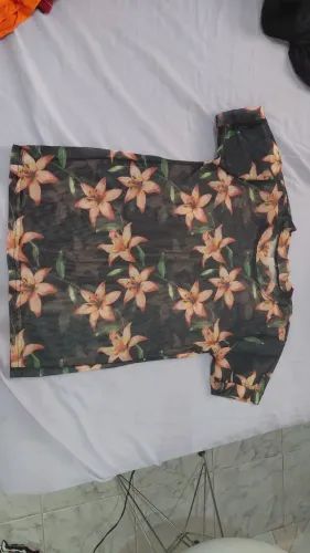 Blusa de tule floral