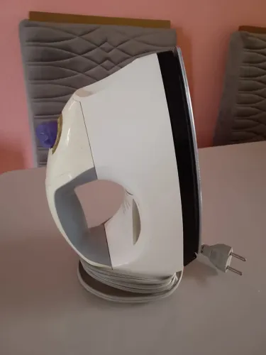 Vendo ferro de passar 