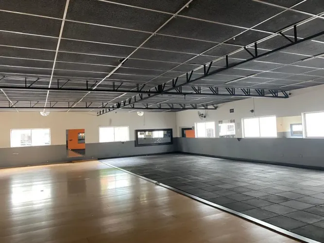 Imóvel para aluguel tem 515 metros quadrados em Centro - Petrópolis - RJ